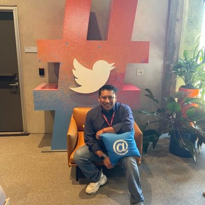 edgarromero's profile picture. Estratega de las TI 🇲🇽Mexicano, Amante de la buena comida, el tequila, el mezcal, los puros y la tauromaquia. #Biker, #Scuba, #Runner #Boxing