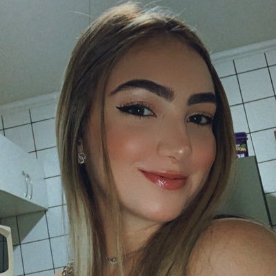 IsadoraMarcella's profile picture. 