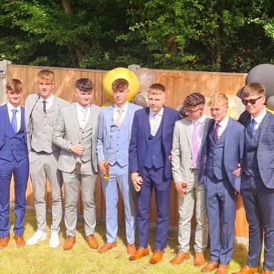 tobygre3n's profile picture. Football