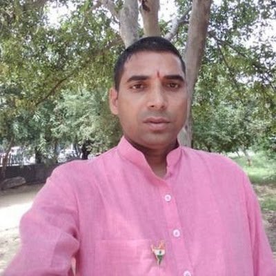 मेरा नाम वैरागी है और वैराग्य निहित स्वार्थ के त्याग का नाम है और मेरे लिए समाज के कल्याण से बढ़कर कुछ भी नहीं है समाज खुश है तो देश और ऊपरवाला दोनों खुश हैं।