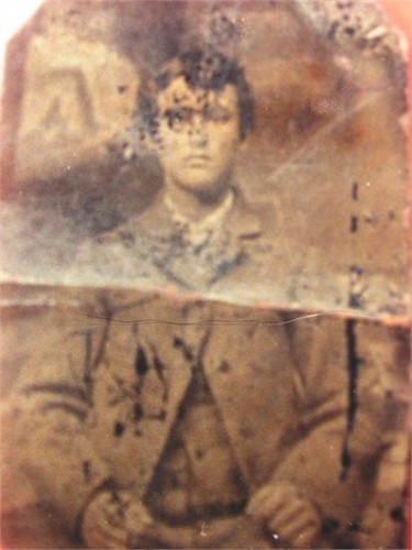 Soldiers from the Davis, Englebert, Desporte, Fulton, Mullenix, Plotner, Sanders and Walker families who fought during the Civil War.   1861  -  1865