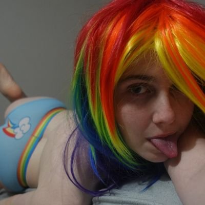 Promoting @MysticCosplayVA (Cute OnlyFans & Fansly Model) Top 6.7% OF & 0.73% Fansly IFBSW & DM for RT 4 RT (Add to RT Groups)
