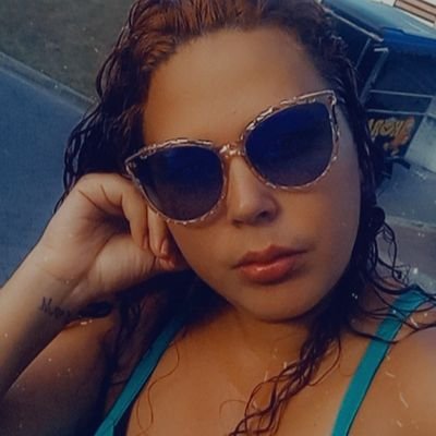 dayana_danielle's profile picture. a vida é uma grande escola