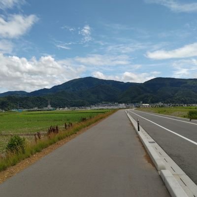 写真と相撲好き!😅よろしく🍀🍀🍀陸上競技とゴルフも気になる!🏌️🏃🏃県美展!ライブ好き!