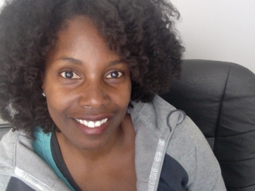 Hi! I'm a busy mom, a happy wife and a yoga teacher. I'm always inspired to be present, eat healthy, and live focused.