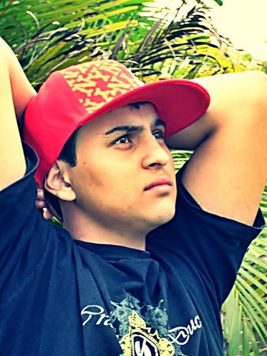 Dream On, Dream On, Dream On,
Dream until your dream come true ♫