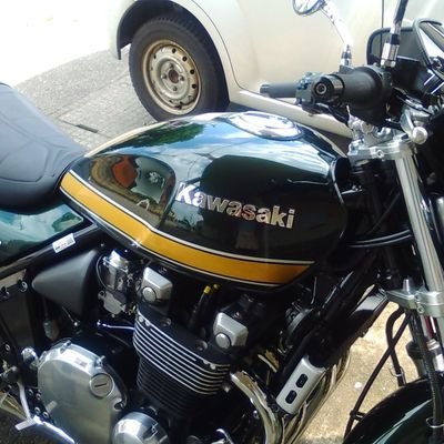 バイクで気ままにカフェ巡り。