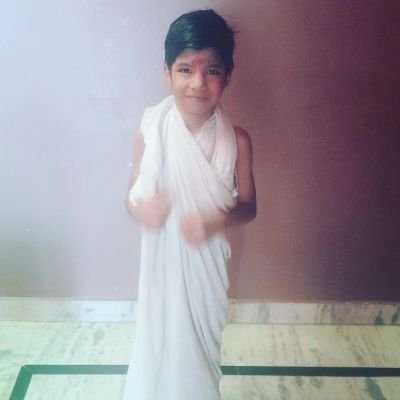 हाँ मै ब्राह्मण हू ,हा मै हूँ दरिद्र ,लेकिन कमजोर नही ,
हूँ सताया हुआ ,लेकिन स्वार्थी नही
मिट जाऊंगा ये धर्म नही मिटने दूंगा हाँ मै ब्राह्मण हूँ ।