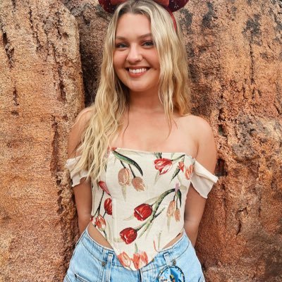 MeganSchakel's profile picture. my biggest weakness is the Cupid shuffle