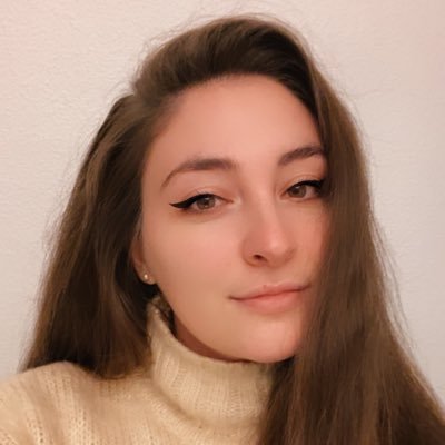 Junebox_'s profile picture. Je fabrique des petits trucs et je dessine un peu aussi 🐋 🌻 🔮 🐸