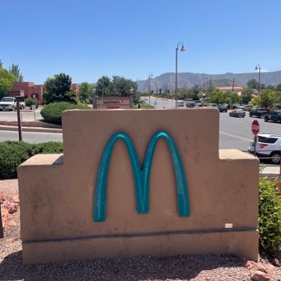 mxkarizmuh11's profile picture. New account! 👾