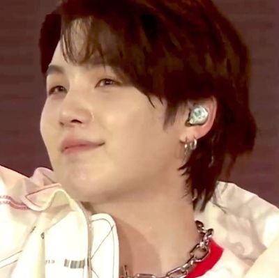 i like to write au’s abt ppl in love • check my carrd • she/her