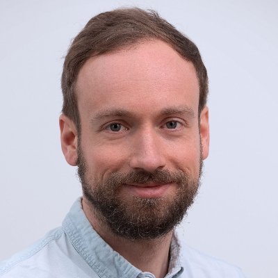 Works as a Software Developer, likes Travelling, 90ies SNES RGPs, Streetball, HipHop