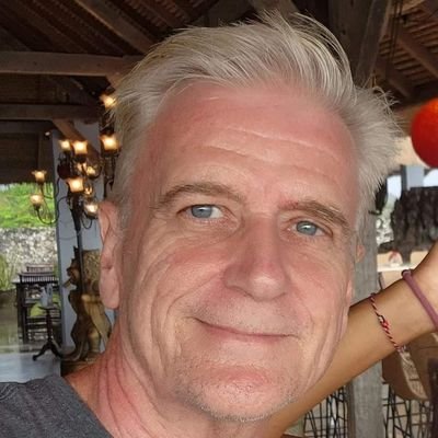 Hotelier & family man - like stories & news about the world, tech, health, food, travel, technology and hotel & hospitality - Now living in Denpasar, Bali, RI