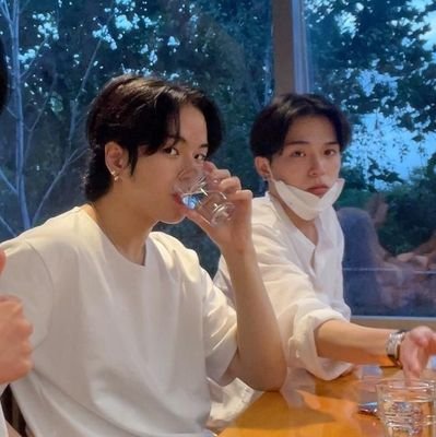 ทึฮา หาเพื่อนทึเม!!👀🤩
💎TREASURE 12 members
❣️(jeasahi)