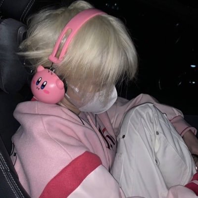 W4uAUXSE's profile picture. 