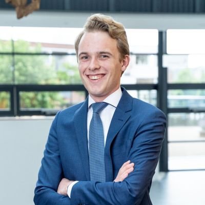 🏡 Rijssenaar | 💙 Raadscommissielid @ChristenUnie_RH | 🎓 MSc Bestuurskunde | 💼 Werkt aan een veiliger Nederland @MinIenW ⛴️