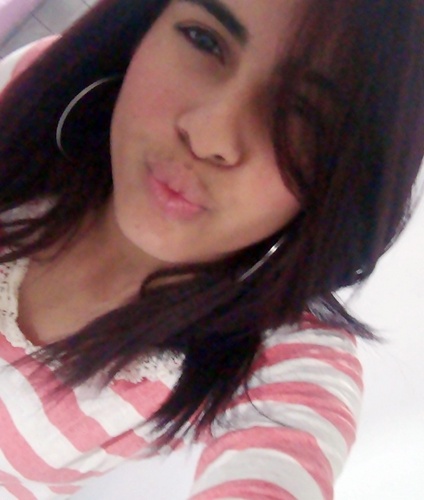 [...] Sou como você me vê, posso ser leve como uma brisa ou forte como uma ventania, depende de quando e como você me vê passar !