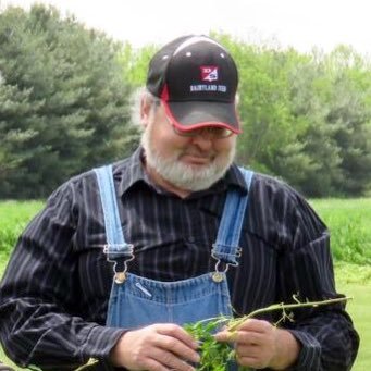 Indiana Farmer sharing thoughts on livestock, hay & old iron collecting; Oliver, Moline & IH are favs; History & Sci-fi Buff; Retired USAF SMSgt #CancerSucks