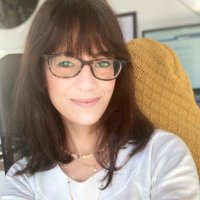 Taissa (@taissavila) 's Twitter Profile Photo