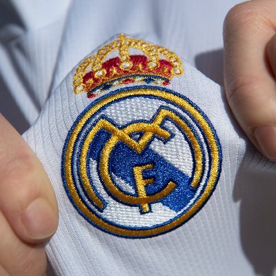 Football fanatic..
Interested in Football data Analytics...
Madridista...