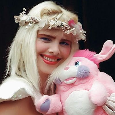 IllonaBreva's profile picture. La burocracia mata