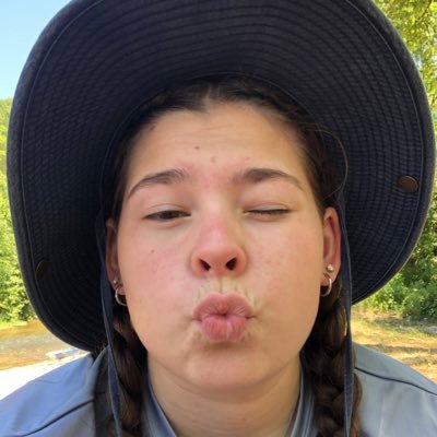 NaomiEmilyLanin's profile picture. ||Just Simply Smile||