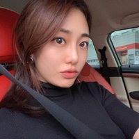 Mia (@ngcominh) 's Twitter Profile