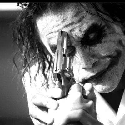 music lover horror movie junkie Zombie slayer full time bad ass and a ninja by night anything else hit me up!