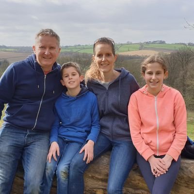 DianneWard77's profile picture. Proud to be a Midwife ✨