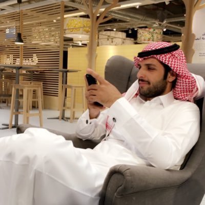 ما أجمل أن تقدم الخير وتسعد الآخرين فكم من قلوب جُبرت بكلمة أو إبتسامة أوعطاءً صادقٍ جاهد النفس على فعل الخير ومساعدة الآخرين