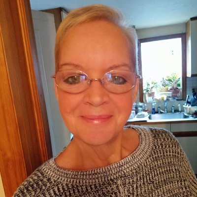 bjsmoma's profile picture. 