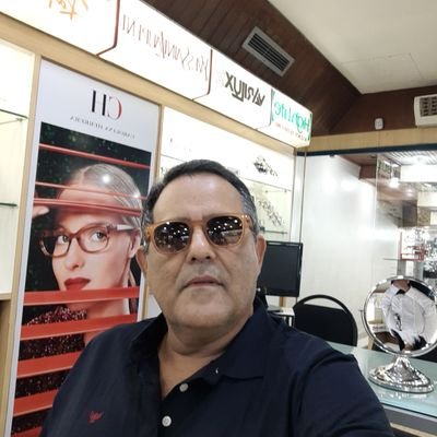 TostesLopes's profile picture. 