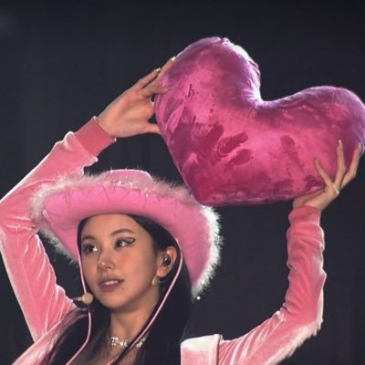 h4nversion's profile picture. 11:11 ˚⁎⁺˳ .