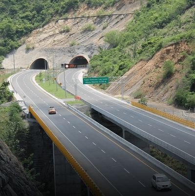 Portal dedica a contar la realidad de los proyectos de infraestructura de trasnporte en Colombia. Se habla de lo bueno y lo malo desde una perspectiva técnica