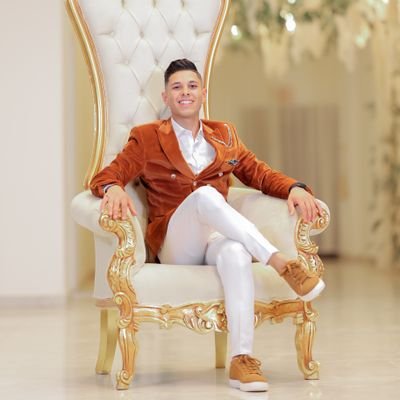 😍سوف احكم العالم حينما اجد الشخص المناسب لدي ....💜Ꮶɛʍօօ