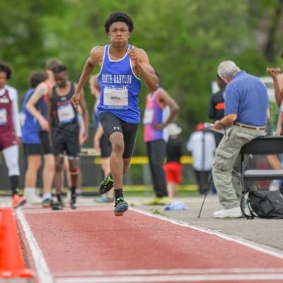 Class of 2023| Track & Field| 3.1 GPA| 400m:51.92 800m:2:02.3 TJ: 42-11| email:christopherjwillisjr@gmail.com| #:631-377-9252