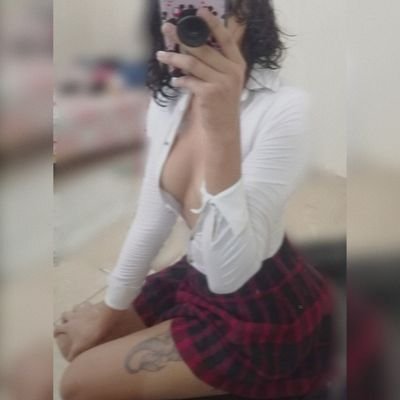 CardozaSherlyn's profile picture. todo lo que deseas solo aquí 🦶🔥🍑