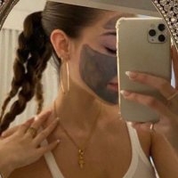 `val` (@valqutie) 's Twitter Profile