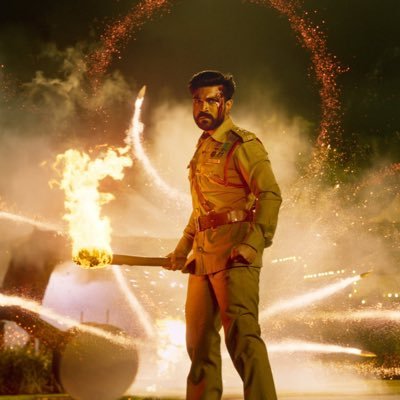 🌎❤️ @alwaysramcharan @msdhoni
