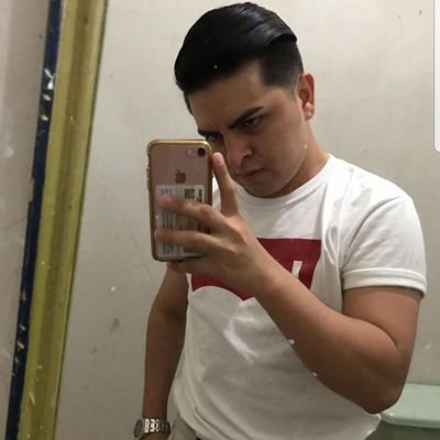 Anthony93767689's profile picture. Si me das bombones me enamoras😏❤