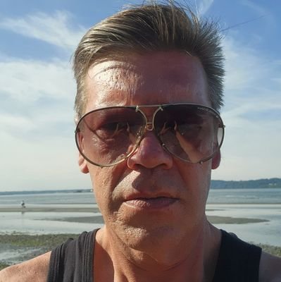 ToddGo2's profile picture. When you find your own way,
don't let anything turn you in the wrong direction.