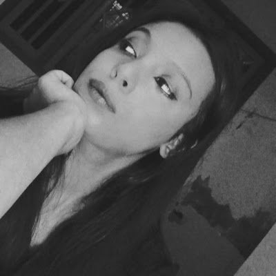 alishba_1010101's profile picture. Everything in between