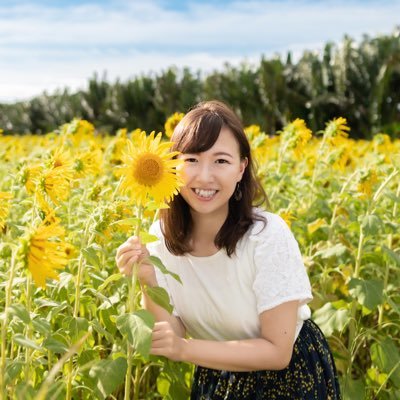 国家資格キャリアコンサルタント🌻精神保健福祉士🌻横浜市大 → 個別指導塾で副教室長＆教室長 → 障がい者採用専門の人材紹介会社でリクルーティングアドバイザー＆キャリアアドバイザー → 法人向けIT研修の運営責任者 → 現在はフリーランスで活動しております🌻誰もが自分らしく居られて、自分を愛せる世界を◎