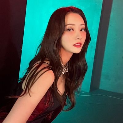 a loop account for our beloved Queen Sua from @hf_dreamcatcher
