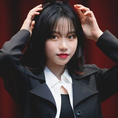 Joyulili's profile picture. 