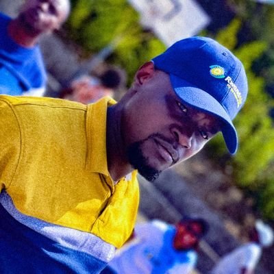 Ugandan Teacher, Poet, Dad, Brother, Friend, Gooner, Madridsta.