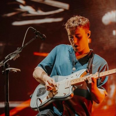 ā Did you know that when this started that we'd end it broken-hearted? ā The Tyne ⢠Sam Fender ⢠Larkins