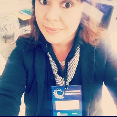 Internacionalista 
International advisor
Abogacía en segundo plano

instagram: @lic.aidaceciliaacosta