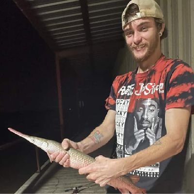 AlexPrivett7's profile picture. Hi I'm Alex. I'm 27 and me and my girlfriend are wanting to start exploring with a 3rd must be another female if interested please dm privately